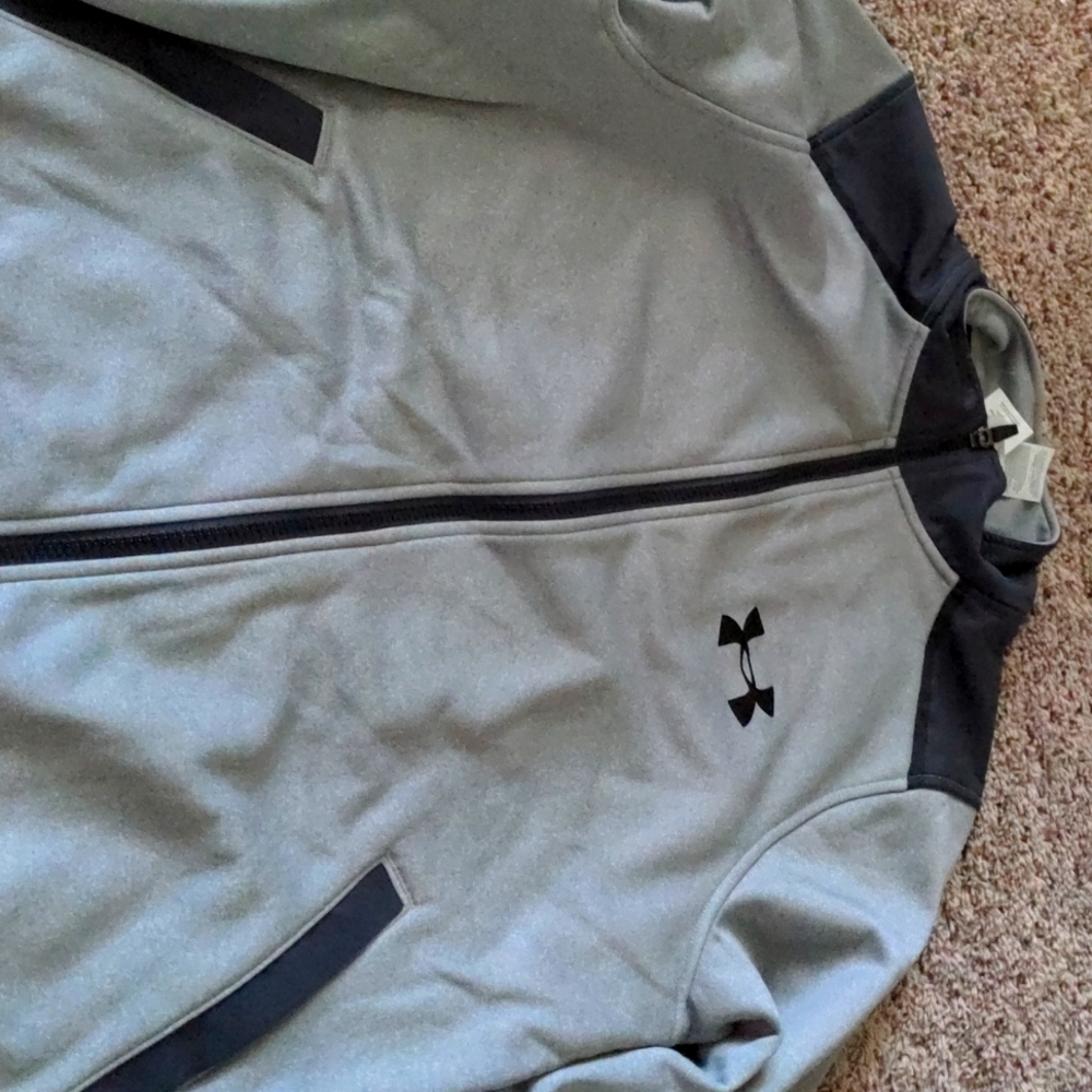 Under armour cold gear sweat shirt